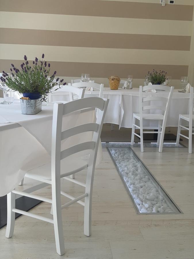 La Staffa Hotel Liedolo Buitenkant foto
